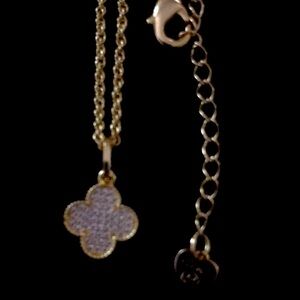 Evry clover necklace